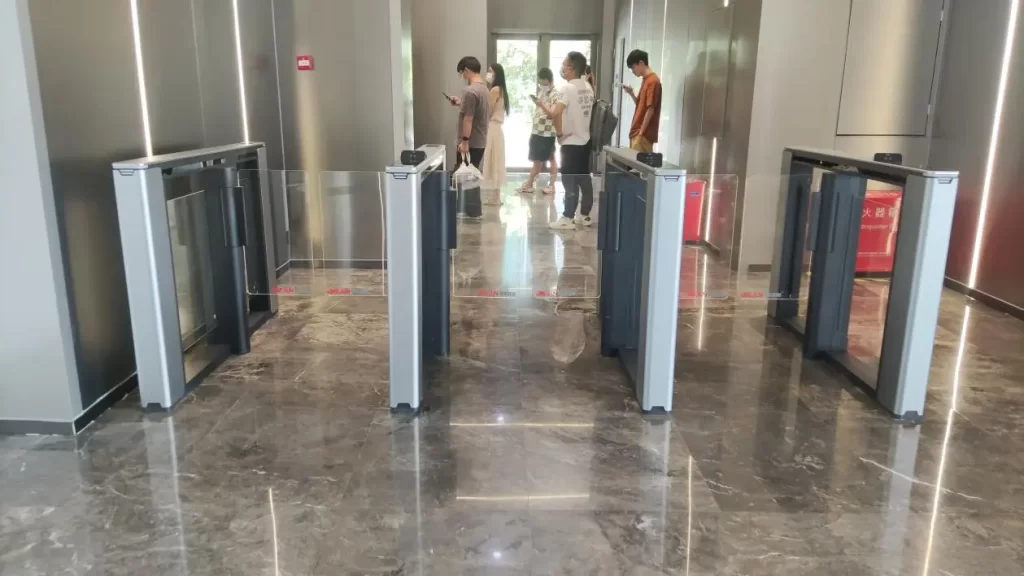 Presque & Accès sécurisé aux bâtiments