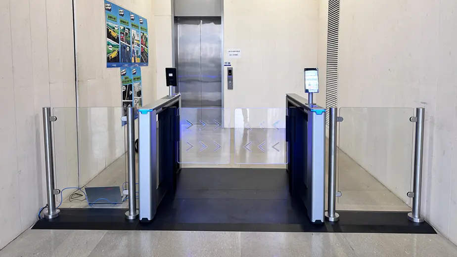 face recognition turnstile
